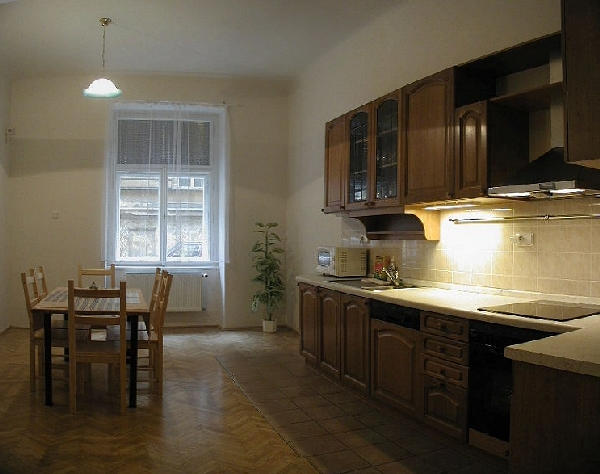 NAVRATILOVA APARTMENT