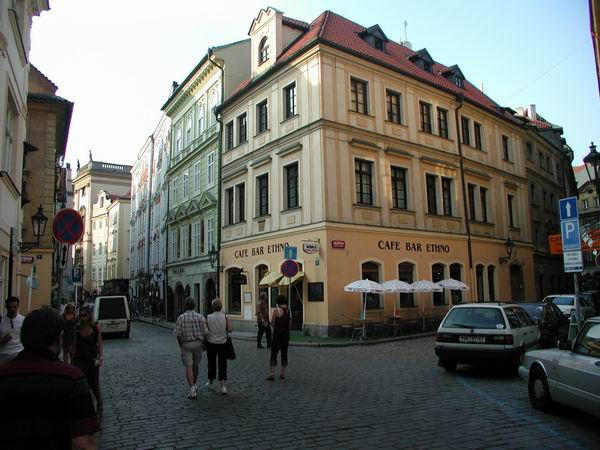 RESIDENCE HUSOVA
