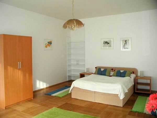 NATIONAL THEATRE II APARTMENTS