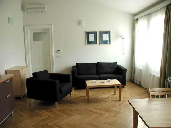 RESIDENCE TRUHLARSKA