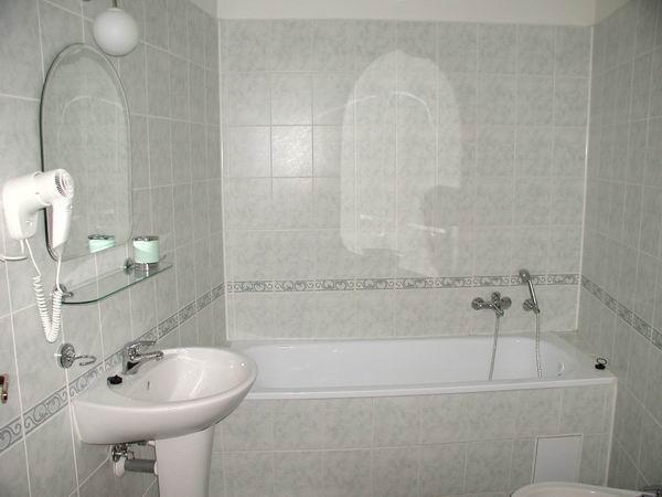 RESIDENCE HUSOVA