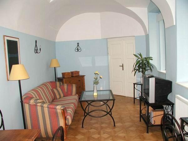 RESIDENCE HUSOVA