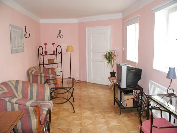 RESIDENCE HUSOVA