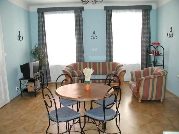 RESIDENCE HUSOVA