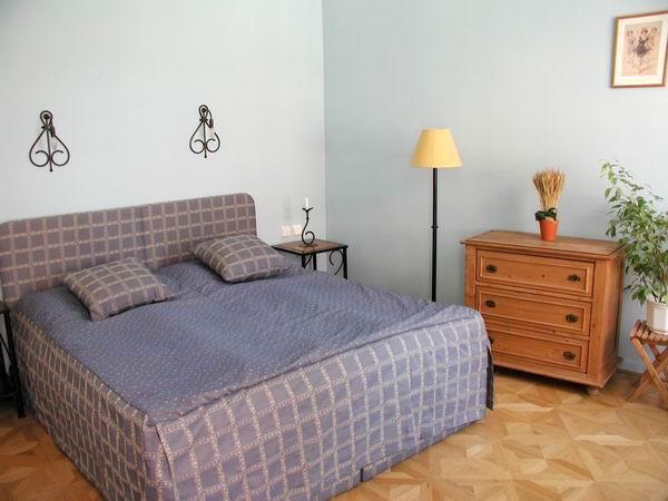 RESIDENCE HUSOVA