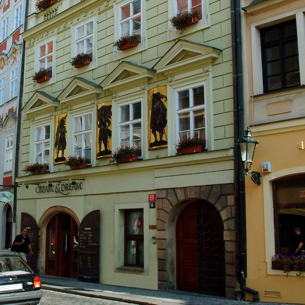 RESIDENCE HUSOVA