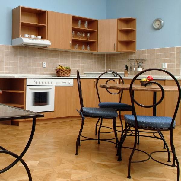 RESIDENCE HUSOVA