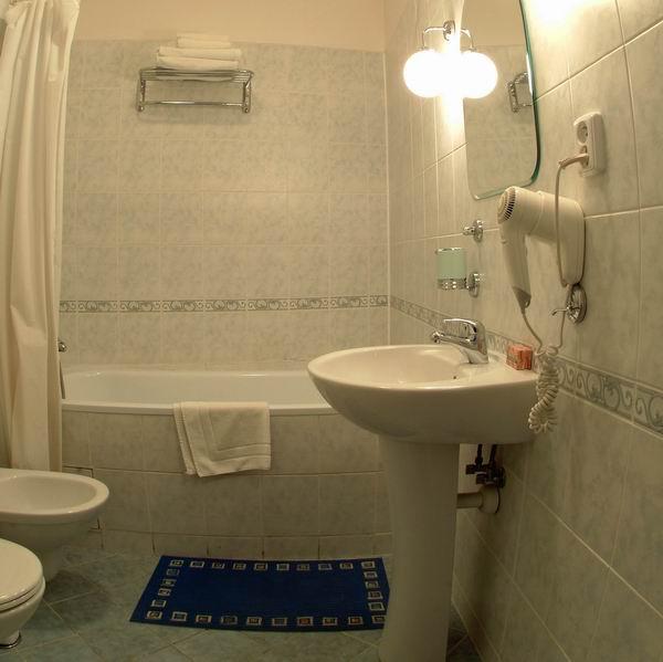 RESIDENCE HUSOVA