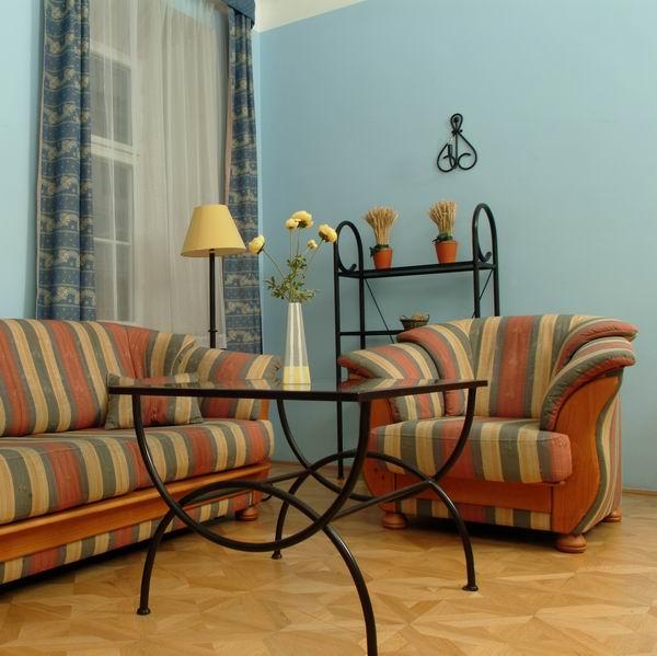 RESIDENCE HUSOVA