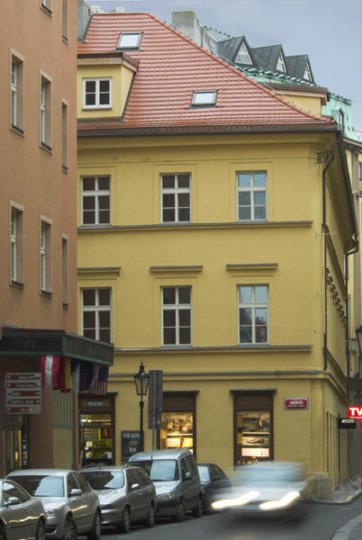 RESIDENCE RYBNA -  RED HORSE