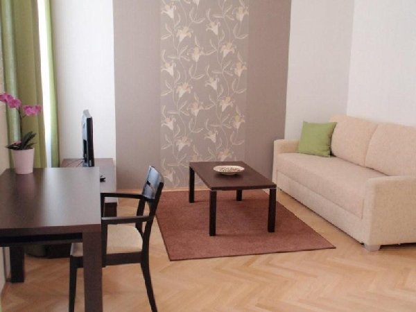 RESIDENCE OSTROVNI