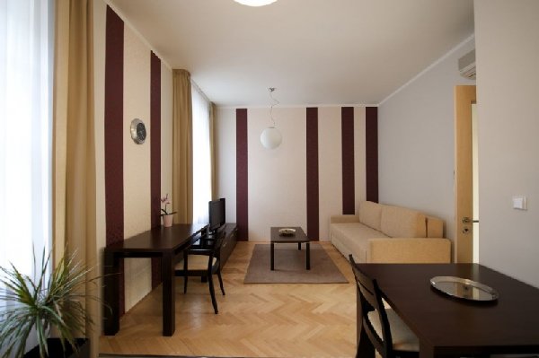 RESIDENCE OSTROVNI
