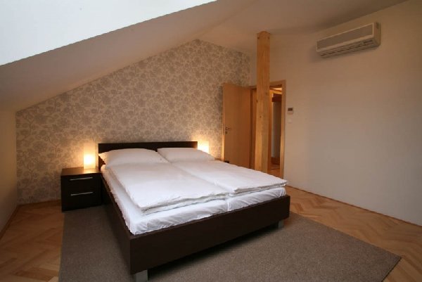 RESIDENCE OSTROVNI