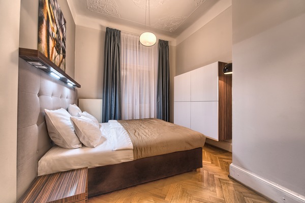 RESIDENCE BREHOVA