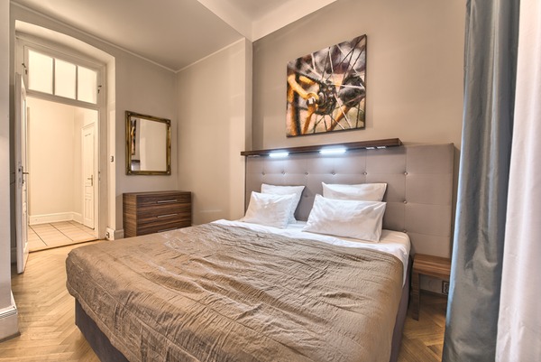 RESIDENCE BREHOVA