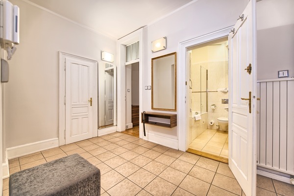 RESIDENCE BREHOVA