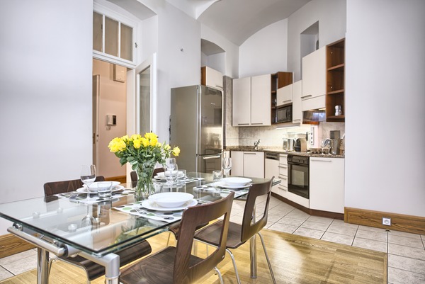 RESIDENCE BREHOVA