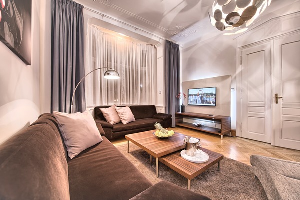 RESIDENCE BREHOVA