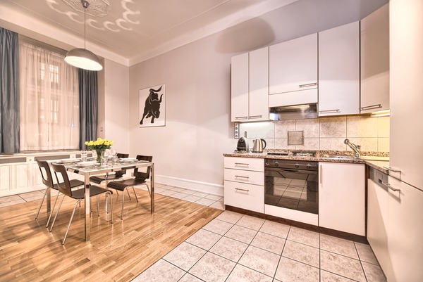 RESIDENCE BREHOVA