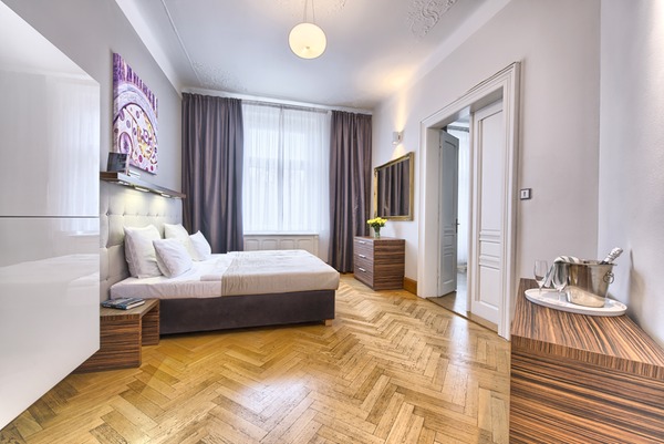 RESIDENCE BREHOVA