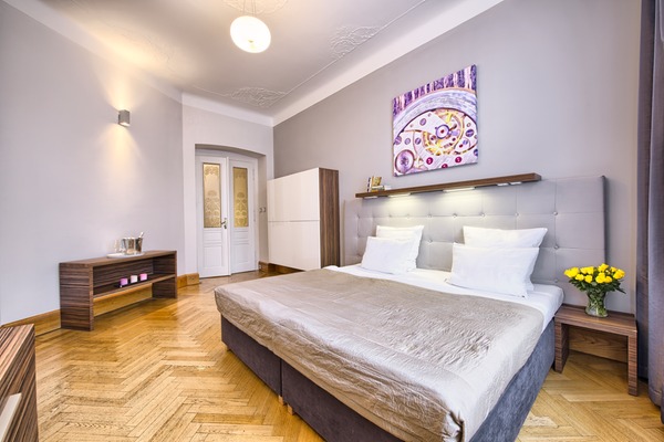 RESIDENCE BREHOVA