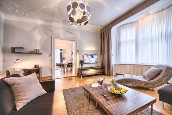 RESIDENCE BREHOVA